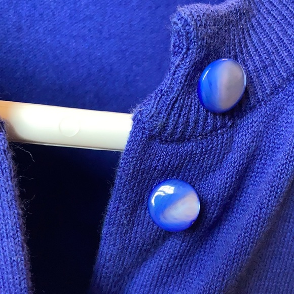 Sweater - Picture 2 of 4